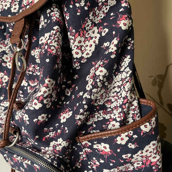 Aeropostale backpack - Picture 4 of 6